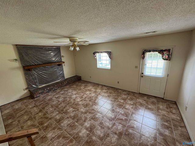 306 Nixon Street, Albertville, AL 35950