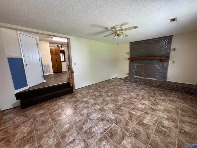 306 Nixon Street, Albertville, AL 35950