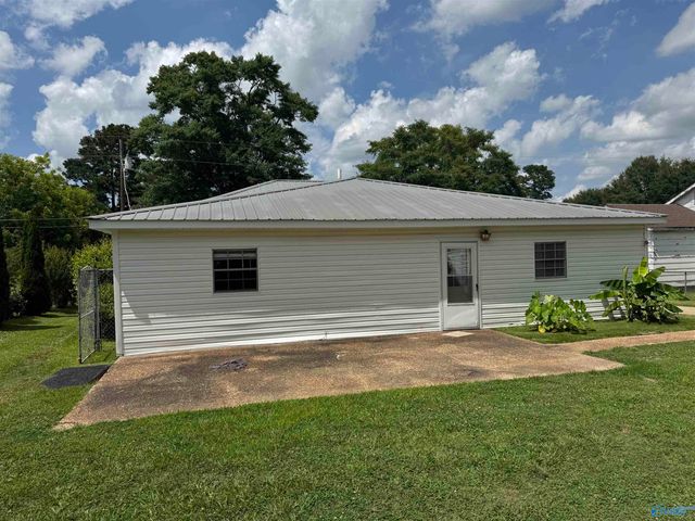 306 Nixon Street, Albertville, AL 35950
