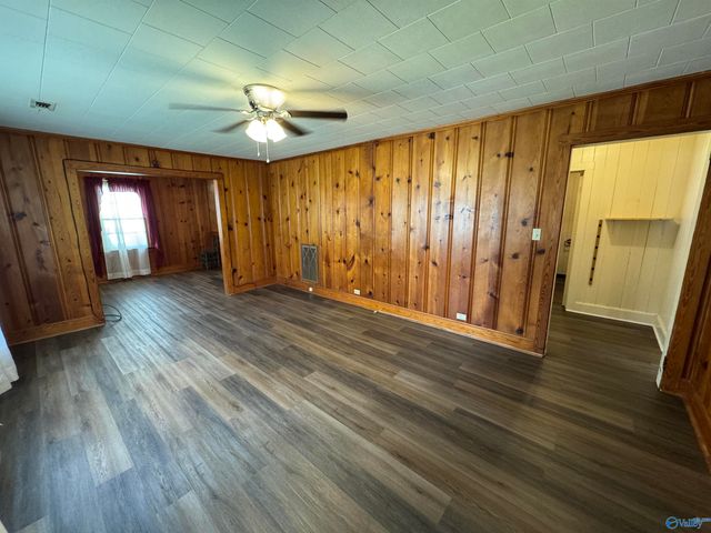 306 Nixon Street, Albertville, AL 35950