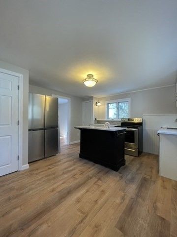 9 A St, Hopkinton, MA 01748