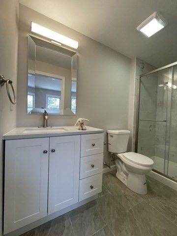 9 A St, Hopkinton, MA 01748