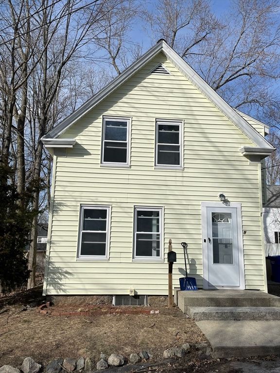 9 A St, Hopkinton, MA 01748