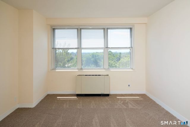 2625 Park Avenue 7S, Bridgeport, CT 06604
