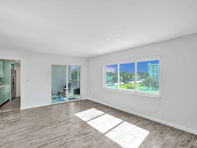 720 Bayshore Drive 302, Fort Lauderdale, FL 33304