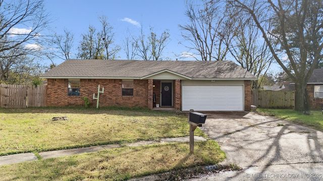2613 S Sycamore Avenue, Broken Arrow, OK 74012