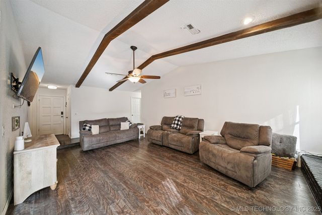 2613 S Sycamore Avenue, Broken Arrow, OK 74012