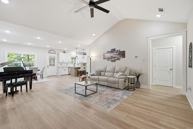 208 Blackjack, Greenbrier, AR 72058