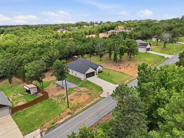208 Blackjack, Greenbrier, AR 72058