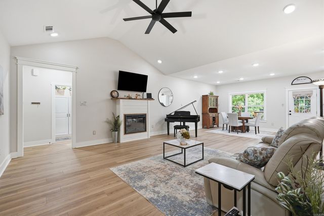 208 Blackjack, Greenbrier, AR 72058