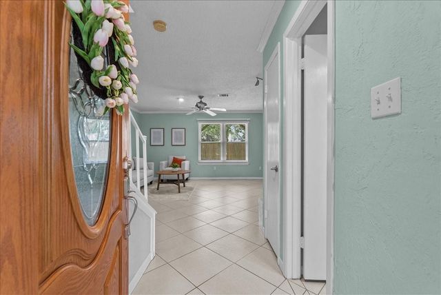 4514 Albatross Drive, Seabrook, TX 77586