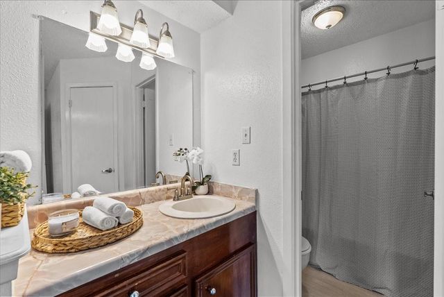 4514 Albatross Drive, Seabrook, TX 77586