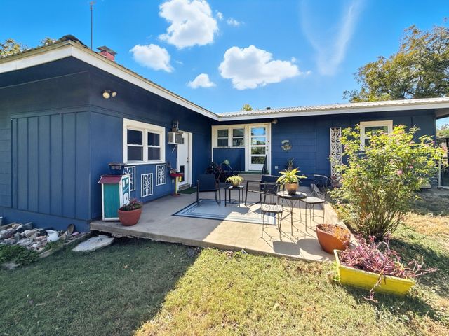 625 E Whitney Street, Hamilton, TX 76531