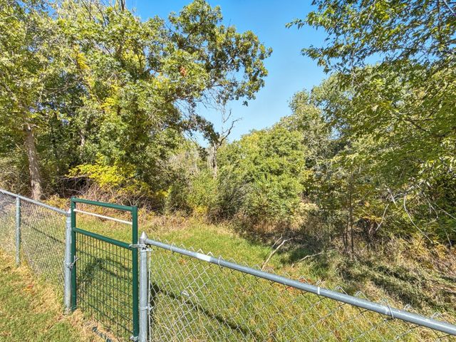 625 E Whitney Street, Hamilton, TX 76531