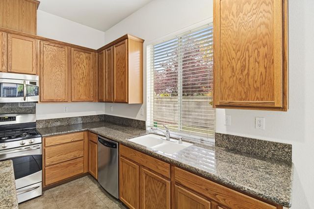 9452 N Kiefer Blvd, Sacramento, CA 95826