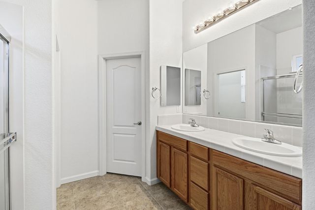 9452 N Kiefer Blvd, Sacramento, CA 95826