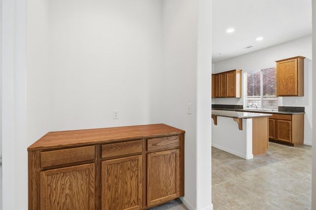 9452 N Kiefer Blvd, Sacramento, CA 95826