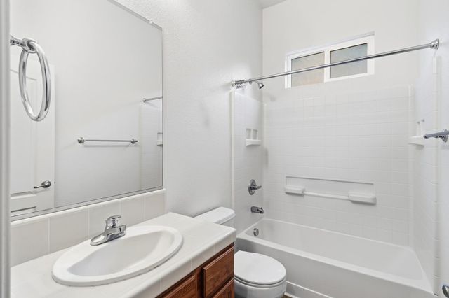 9452 N Kiefer Blvd, Sacramento, CA 95826