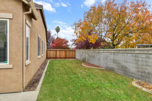 9452 N Kiefer Blvd, Sacramento, CA 95826