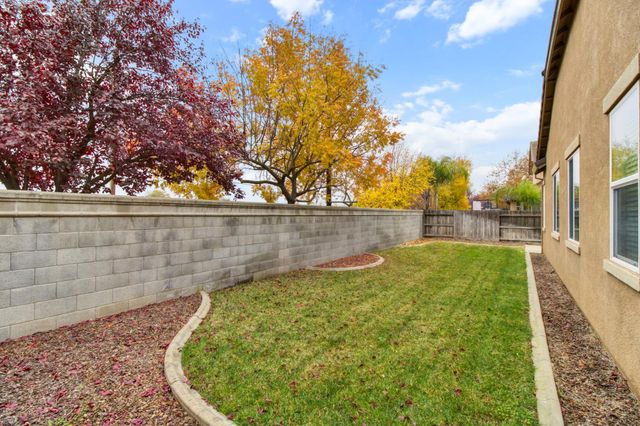 9452 N Kiefer Blvd, Sacramento, CA 95826