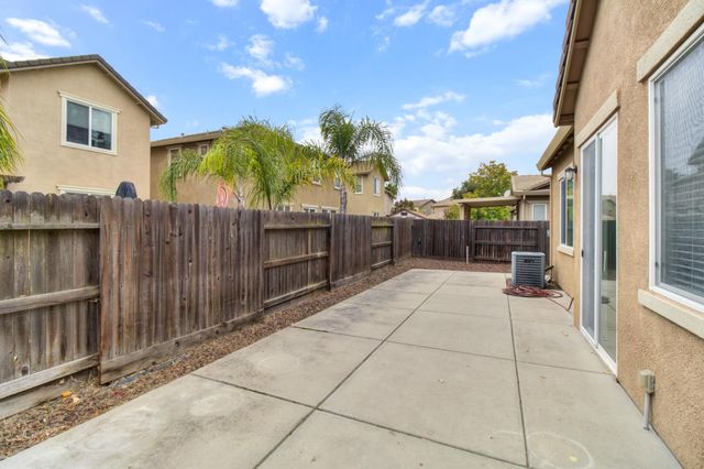 9452 N Kiefer Blvd, Sacramento, CA 95826