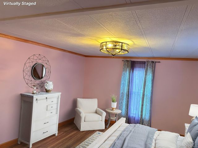 3 Pine Court, Bloomingburg, NY 12721