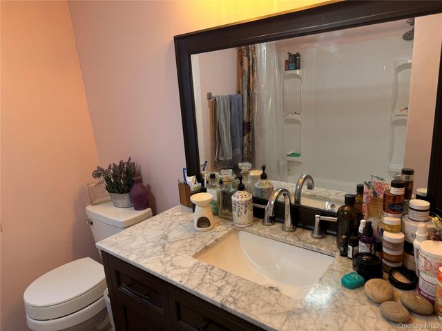 3 Pine Court, Bloomingburg, NY 12721