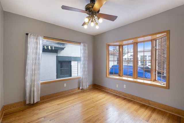 720 Giddings Avenue, Grand Rapids, MI 49506