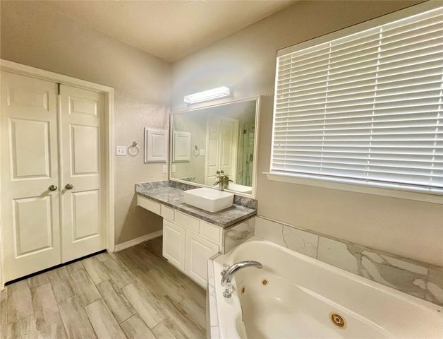 21018 Oakley Hill Court, Richmond, TX 77406