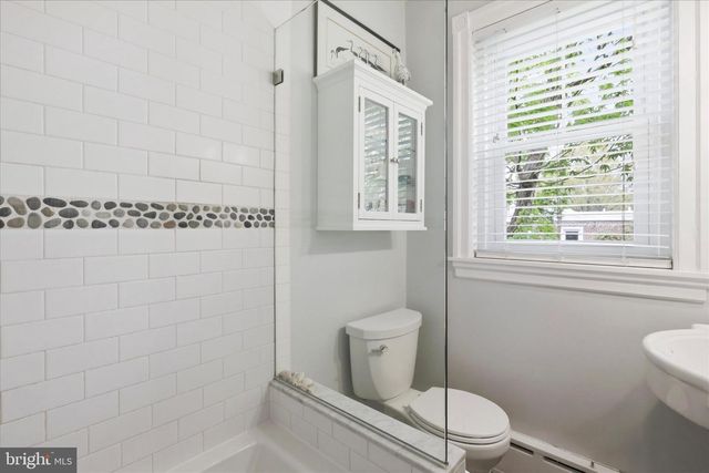 39 E ABINGTON AVE, Philadelphia, PA 19118