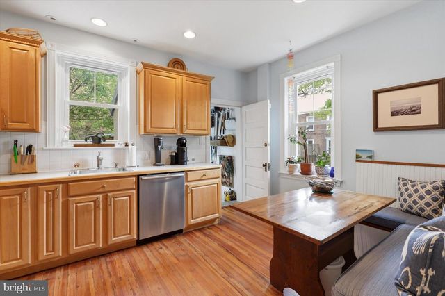 39 E ABINGTON AVE, Philadelphia, PA 19118