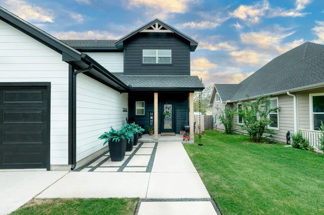 609A W 7th ST, Taylor, TX 76574