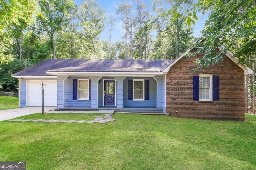 8605 Collins Drive, Jonesboro, GA 30236