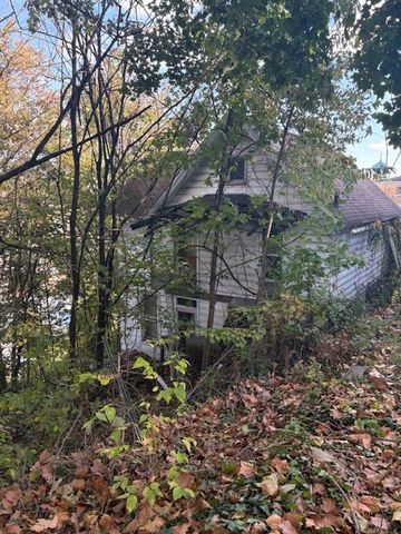 606 11th St, Charleroi Boro, PA 15022