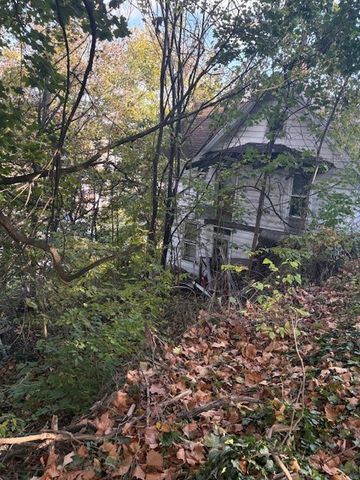 606 11th St, Charleroi Boro, PA 15022