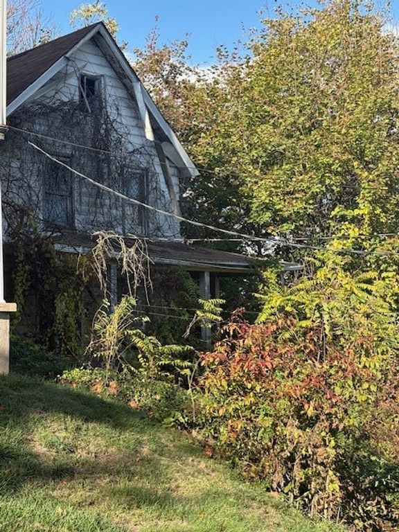 606 11th St, Charleroi Boro, PA 15022