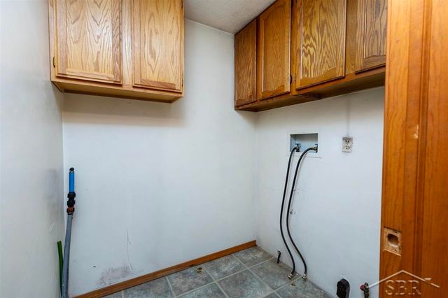 1156 S Alamando Road, Shepherd, MI 48883
