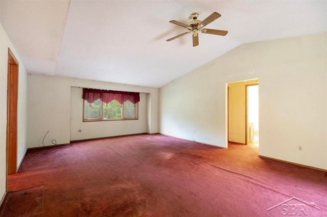 1156 S Alamando Road, Shepherd, MI 48883