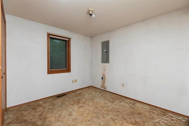1156 S Alamando Road, Shepherd, MI 48883