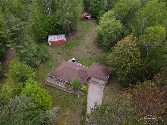 1156 S Alamando Road, Shepherd, MI 48883