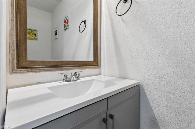 708 B ST, Chesapeake, VA 23324