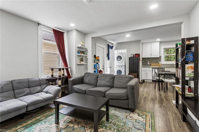 708 B ST, Chesapeake, VA 23324