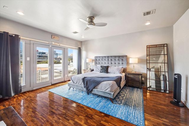 908 Hutchins Street, Houston, TX 77003