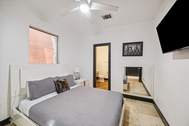 908 Hutchins Street, Houston, TX 77003