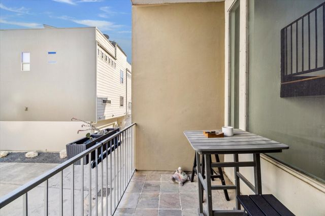 908 Hutchins Street, Houston, TX 77003