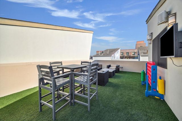 908 Hutchins Street, Houston, TX 77003