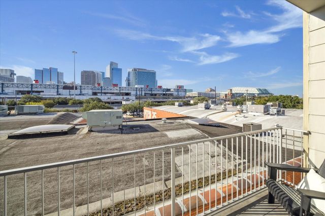 908 Hutchins Street, Houston, TX 77003