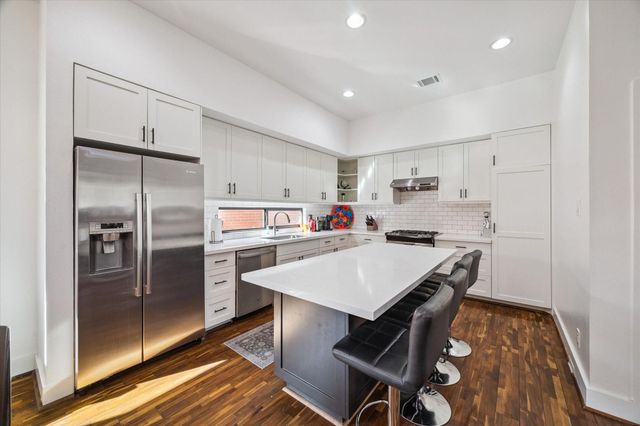 908 Hutchins Street, Houston, TX 77003