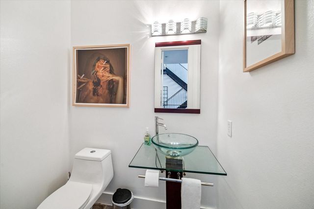 908 Hutchins Street, Houston, TX 77003