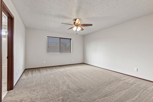521 N Calvin Ln, Spokane Valley, WA 99216